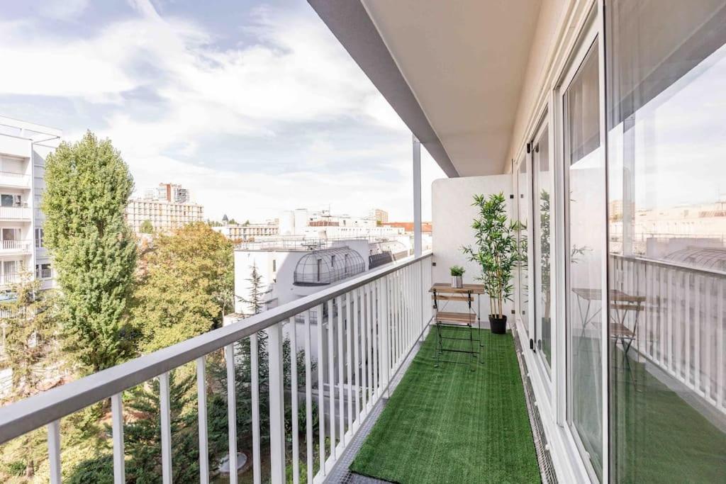 Avec Parking Et Terrasse Metro 7 Et Paris Apartment Villejuif